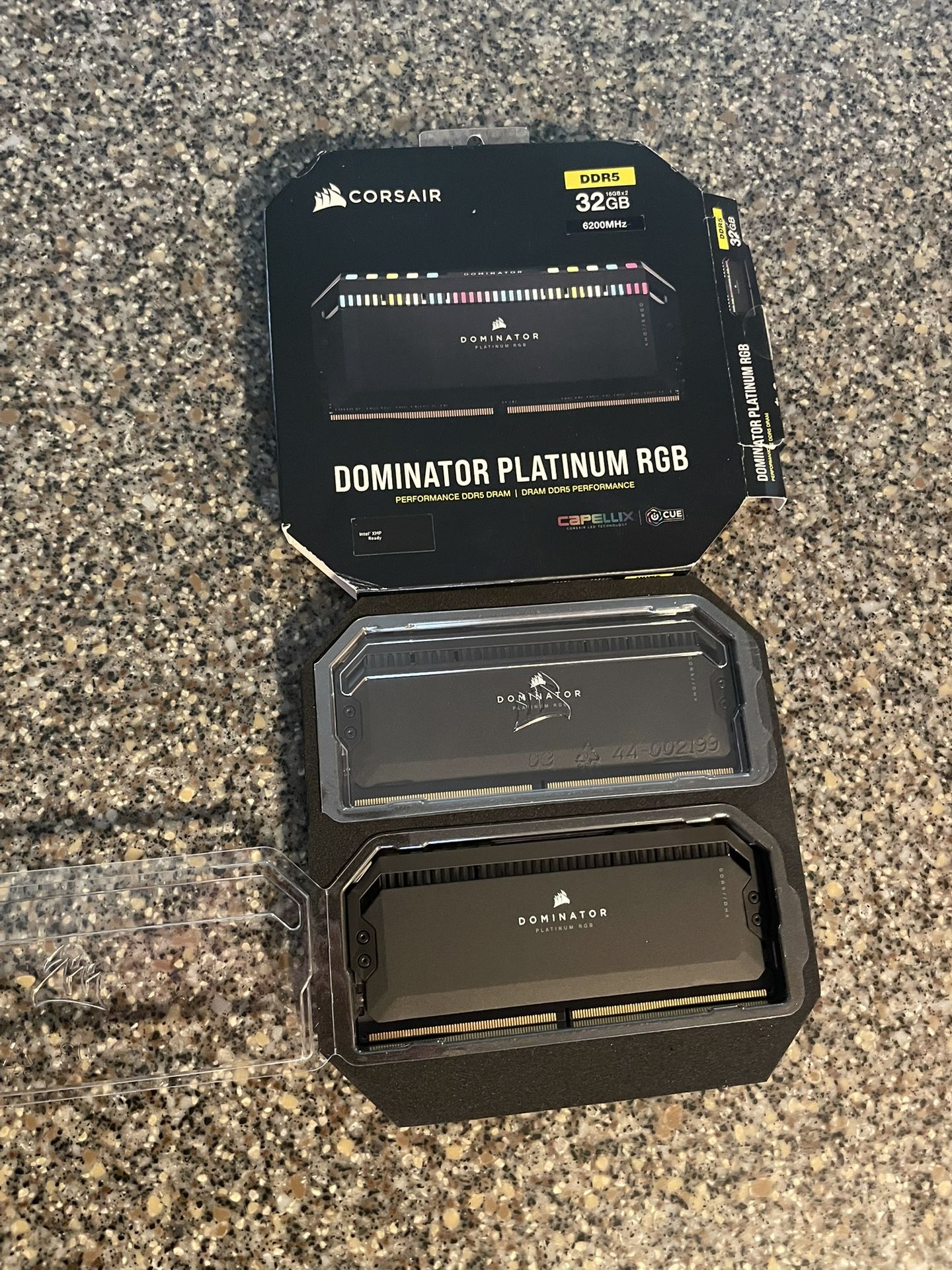Corsair Dominator Platinum 32gb DDR5 6200 MHz