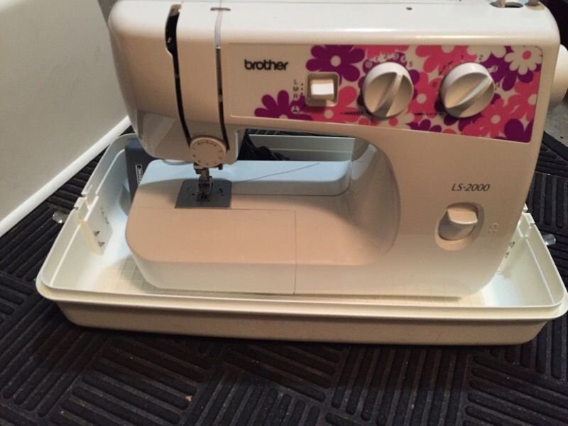 Brother LS2000 sewing machine for Sale in Lake Stevens, WA OfferUp