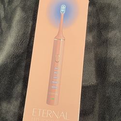 New In Box Teeth Whitening LED Kit Toothbrush 