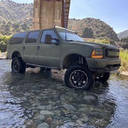 2000 Ford Excursion V10 -Gas