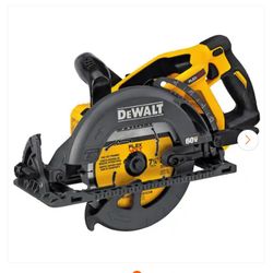 DeWalt Saw