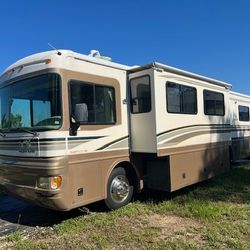 2000 FLEETWOOD BOUNDER 36 RV