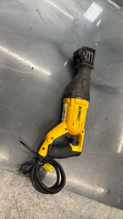 Used Dewalt 120v V.S. Recirculating Saw 1 1/8” No Blade No Case