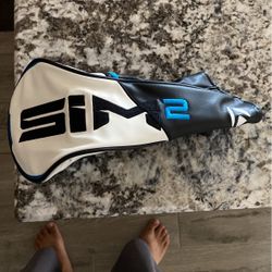Sim 2 Max Driver Head Cover