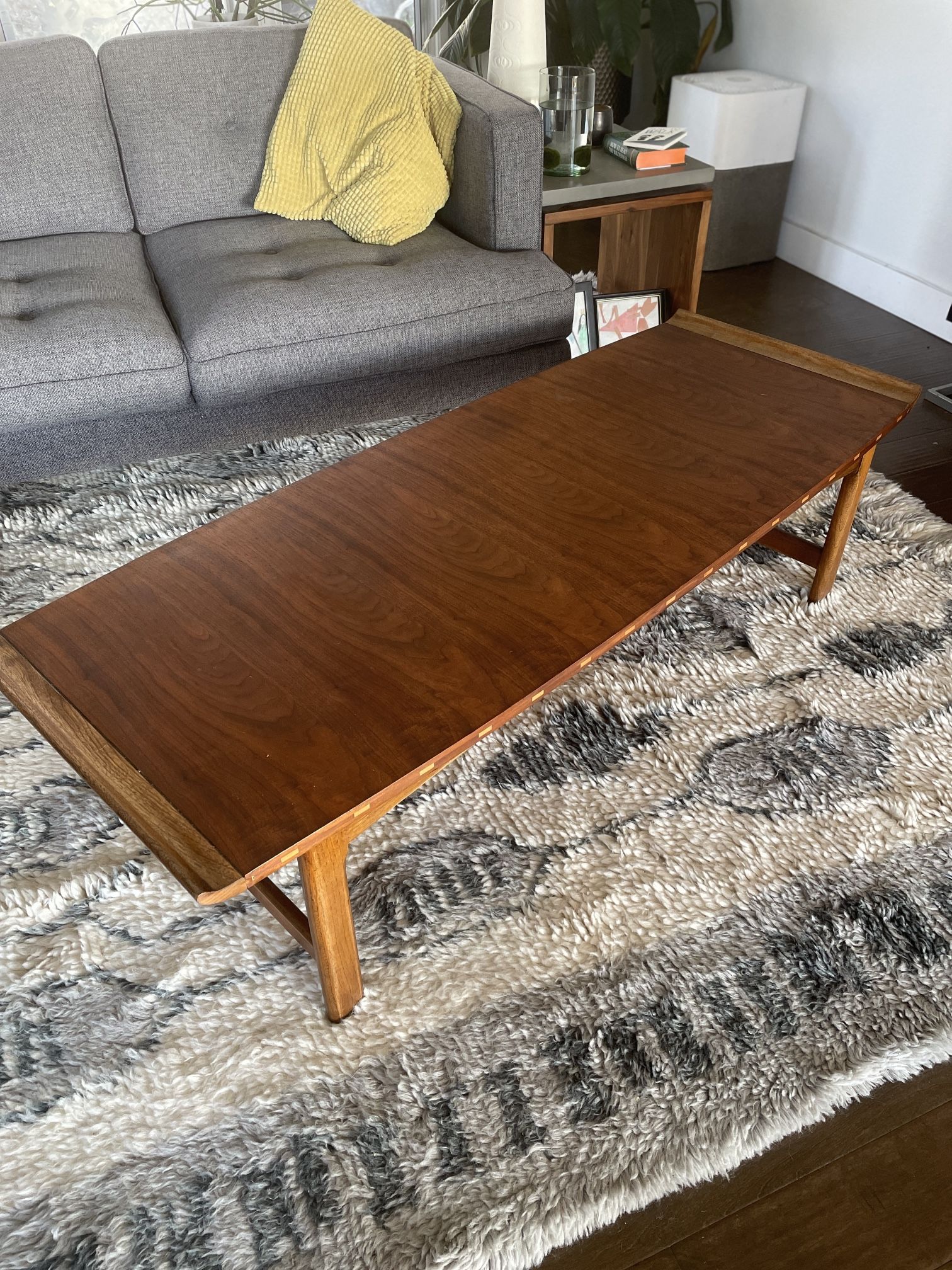 Lane Mid-Century Coffee Table