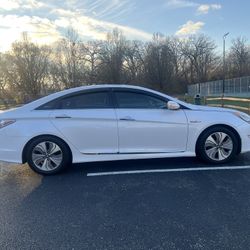 2015 Hyundai Sonata Hybrid