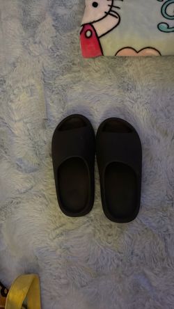 Yeezy Slides