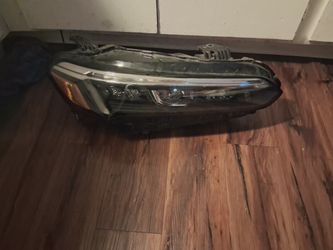 2022 / 2024 Honda Civic Headlight Right Oem