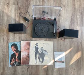 Turntable Record Player with 30W External Bookshelf Vinyl Speakers R612