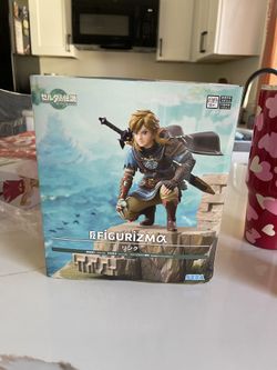 The ledge of zelda figure 