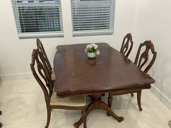 Dinning table with four chairs