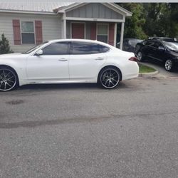 2017 Infiniti Q70l