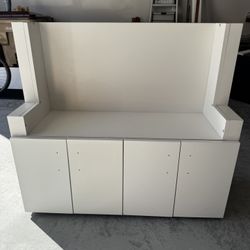 Laminated Bench With Bottom Cabinets And Doors 