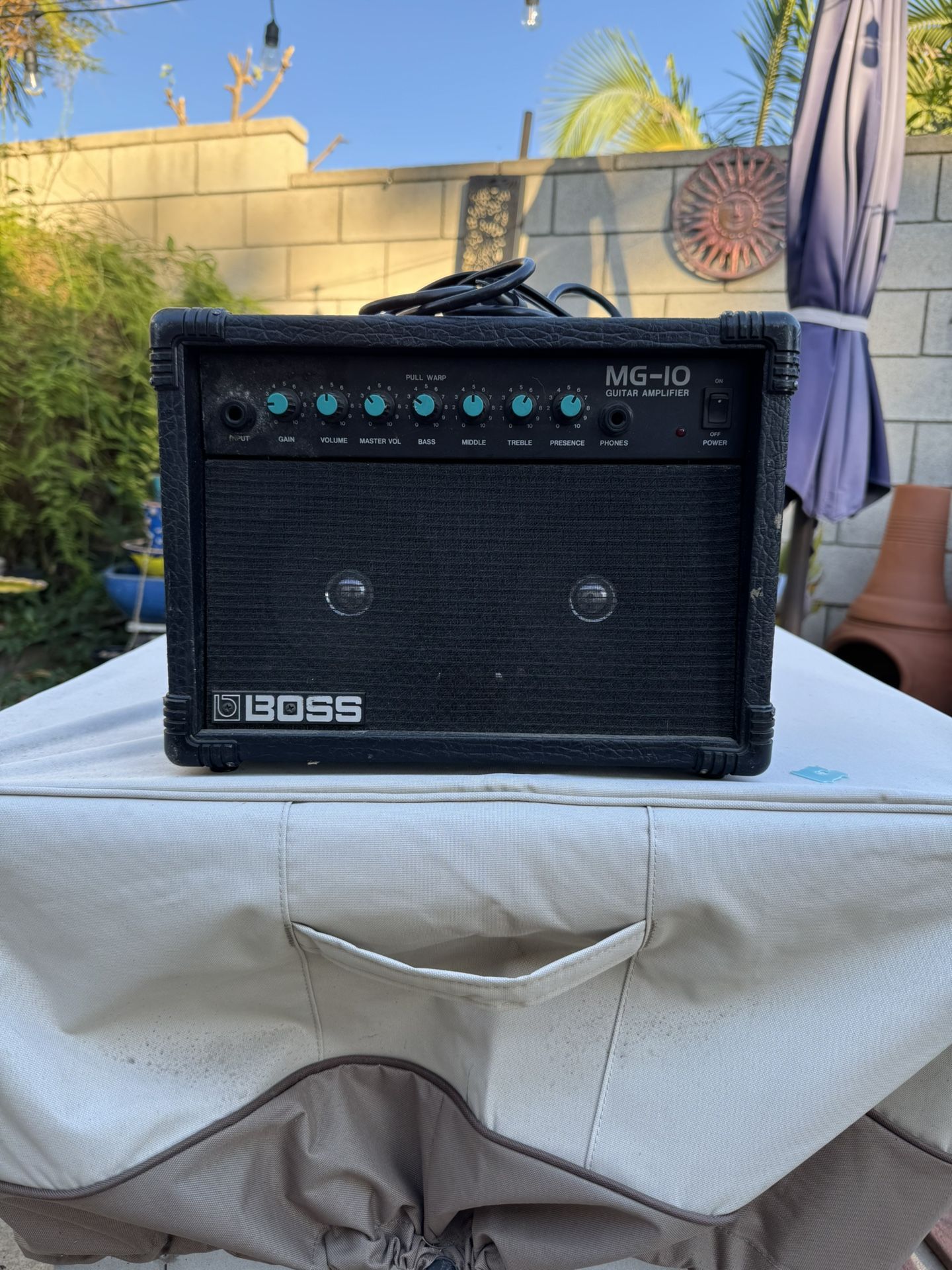 Boss MG-10 Guitar Practice Amplifier Amp