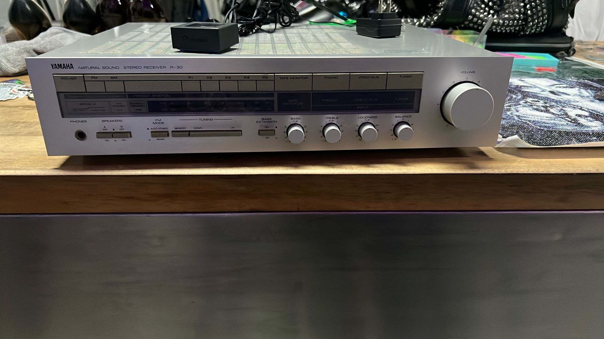 Yamaha natural sound stereo receiver R-30 & Esinkin Bluetooth audio adapter included!