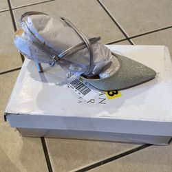 Shoes Size 7