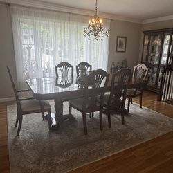 Solid Wood Thomasville dining Set 