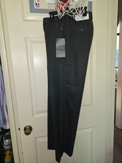 Mens Dress Pants Van Heusen Grey Sz 40 NWT