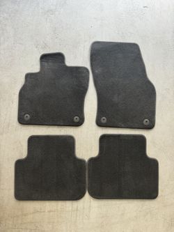 Audi Q3 Floor Mats 2019-2024