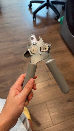 Manual Can Opener with Soft Grip Handles