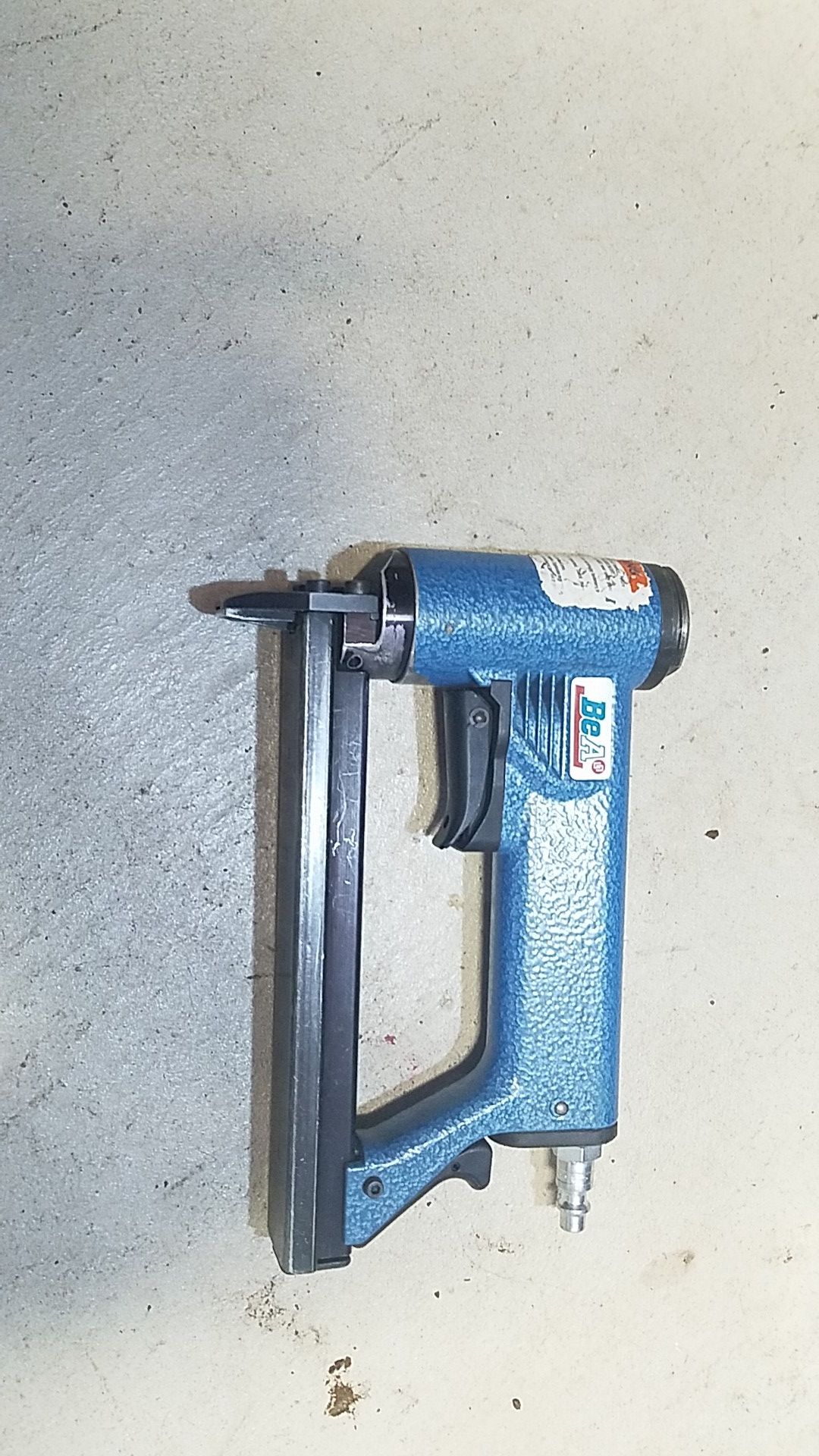 UPOLSTRY STAPLE GUN