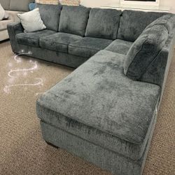 $10 Payment ✌️Altari 2 Piece Slate Sectional With Chaise