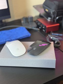 Apple Magic Mouse: Wireless, Bluetooth, Rechargeable. Works with Mac or iPad; Multi-Touch Surface - White