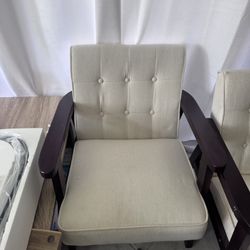 Accent Chairs 