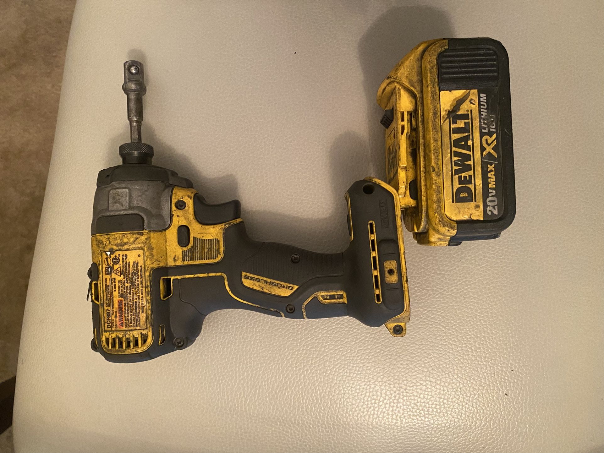 DeWalt 1/4 Inch Impact driver And Adapter