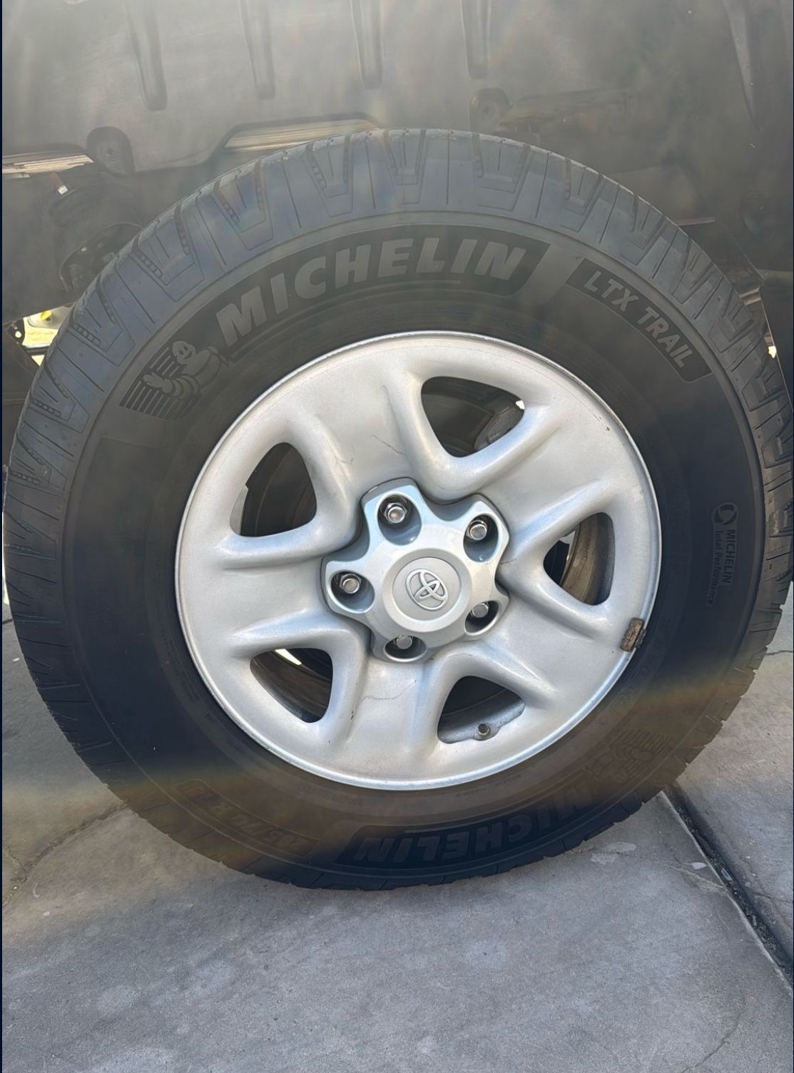 Toyota Tundra Rims and Tires *New*