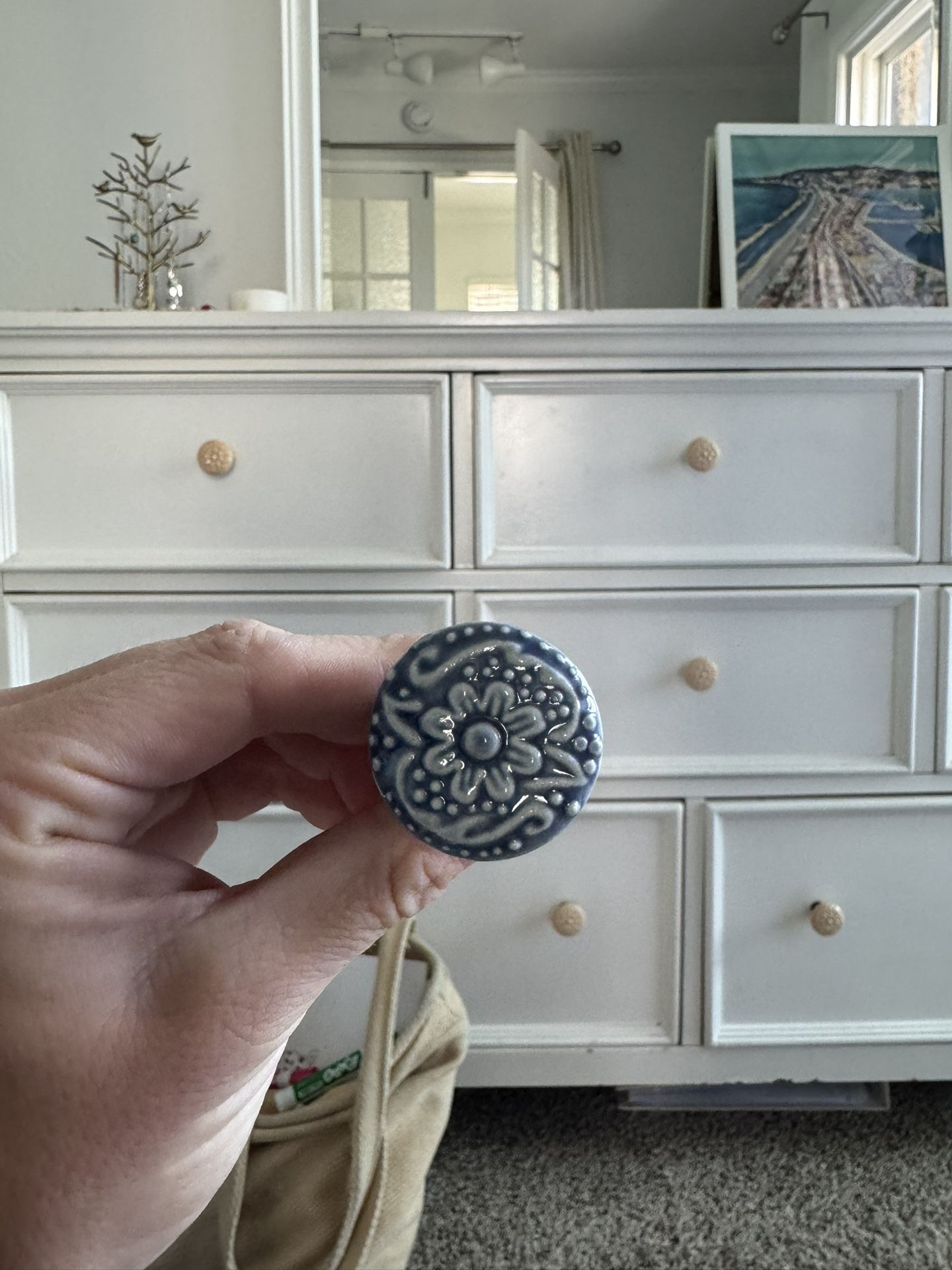 Decorative Cabinet / Dresser Knobs