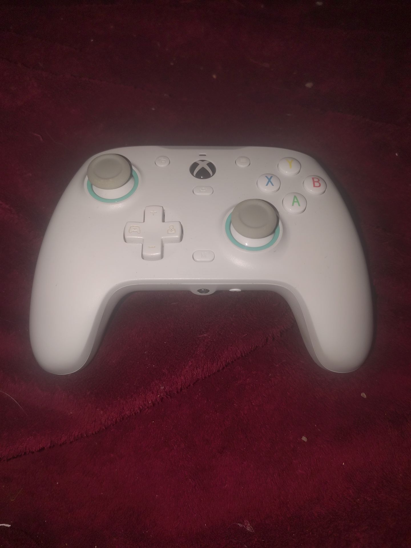 2 wireless Xbox controllers.