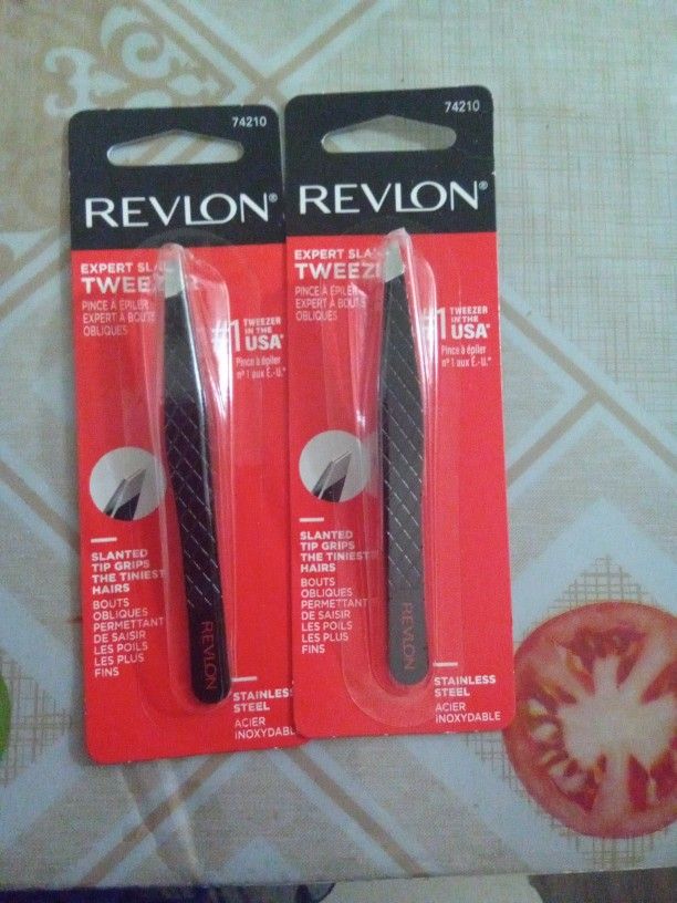 Tweezers