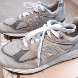 New Balance size 9