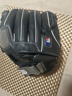 Wilson Baseball Glove Black and Gray