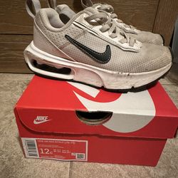 Nike Air Max Size 12