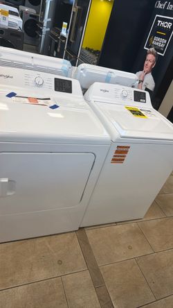 Whirlpool washer and electric dryer