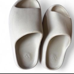 Yeezy Slides bone Us Size 5