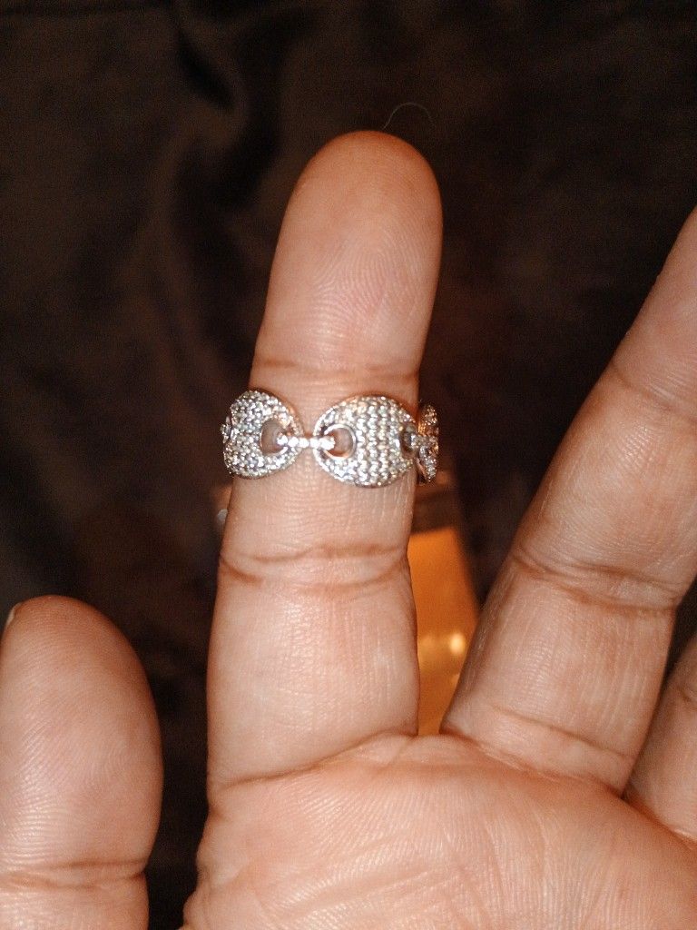 Silver moissanite ring