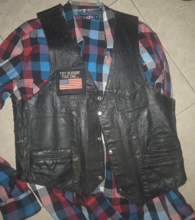 Vintage Leather Vest Motorcycle Sixe XXL Black Patch 