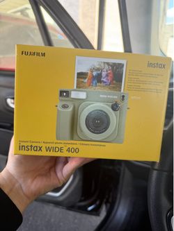 Fujifilm instax WIDE 400 instant camera