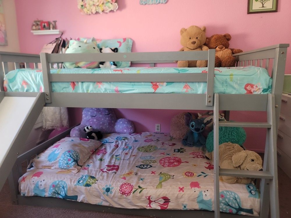Bunk bed