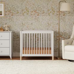Pottery Barn Kids Gelato 4-in-1 Convertible Mini Crib + Twin Bed Setup
