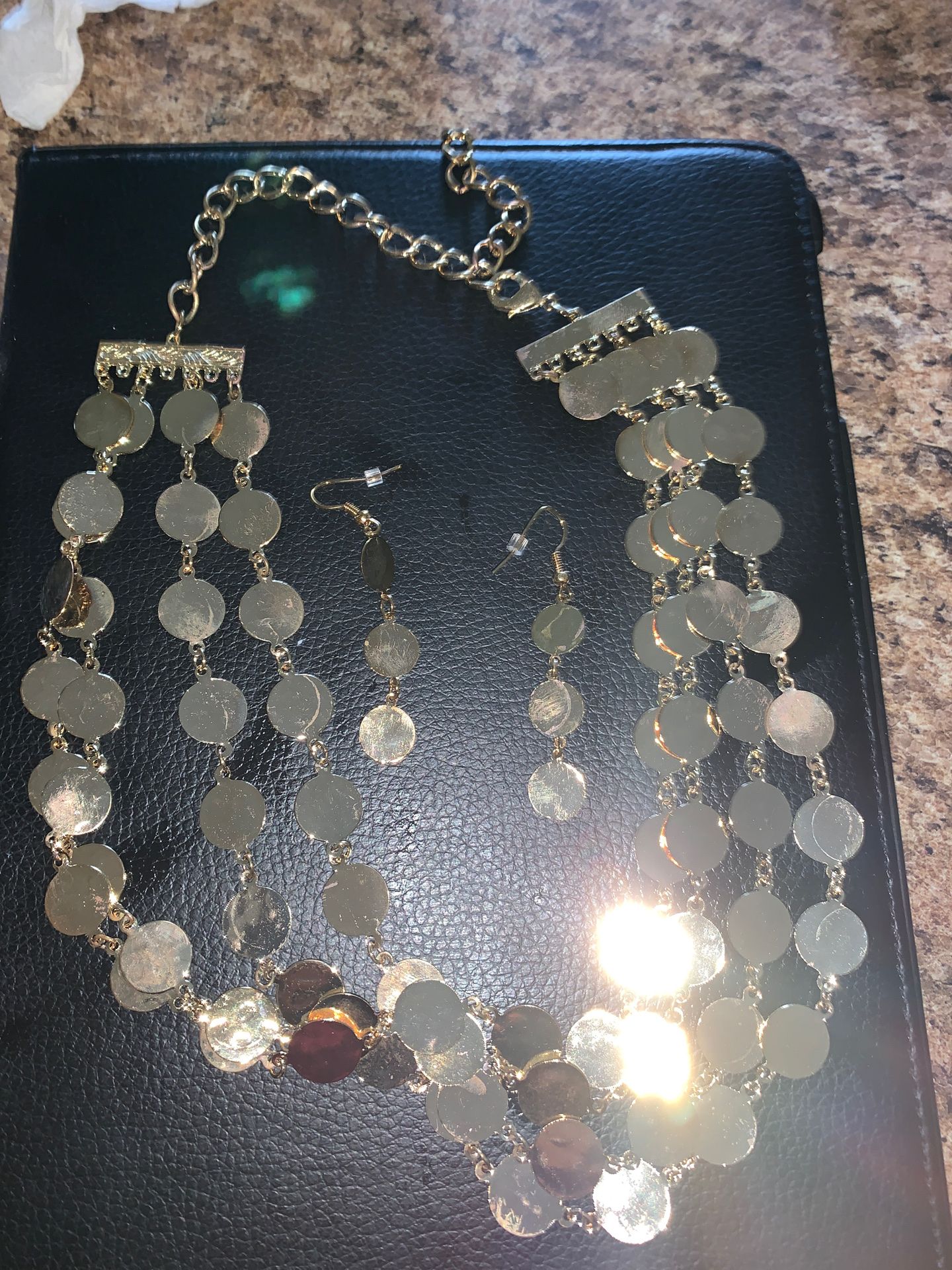 Necklace and earrings set