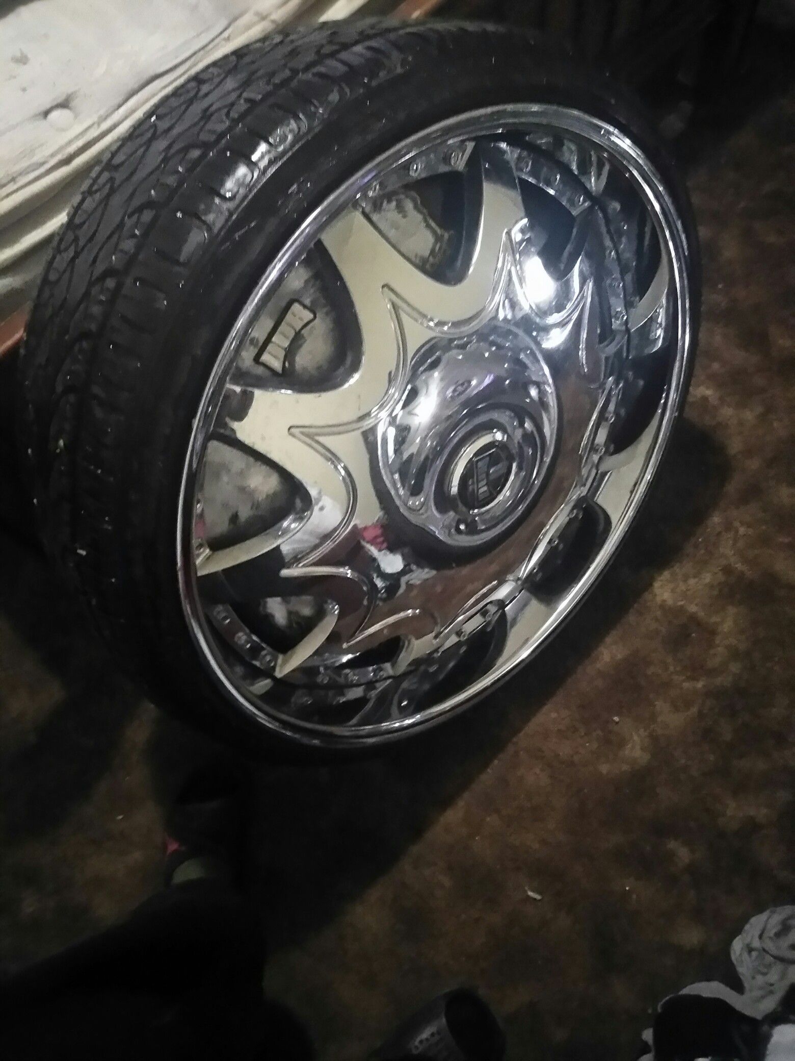 26 inch dub floaters in very good condition all Hardware in good ...