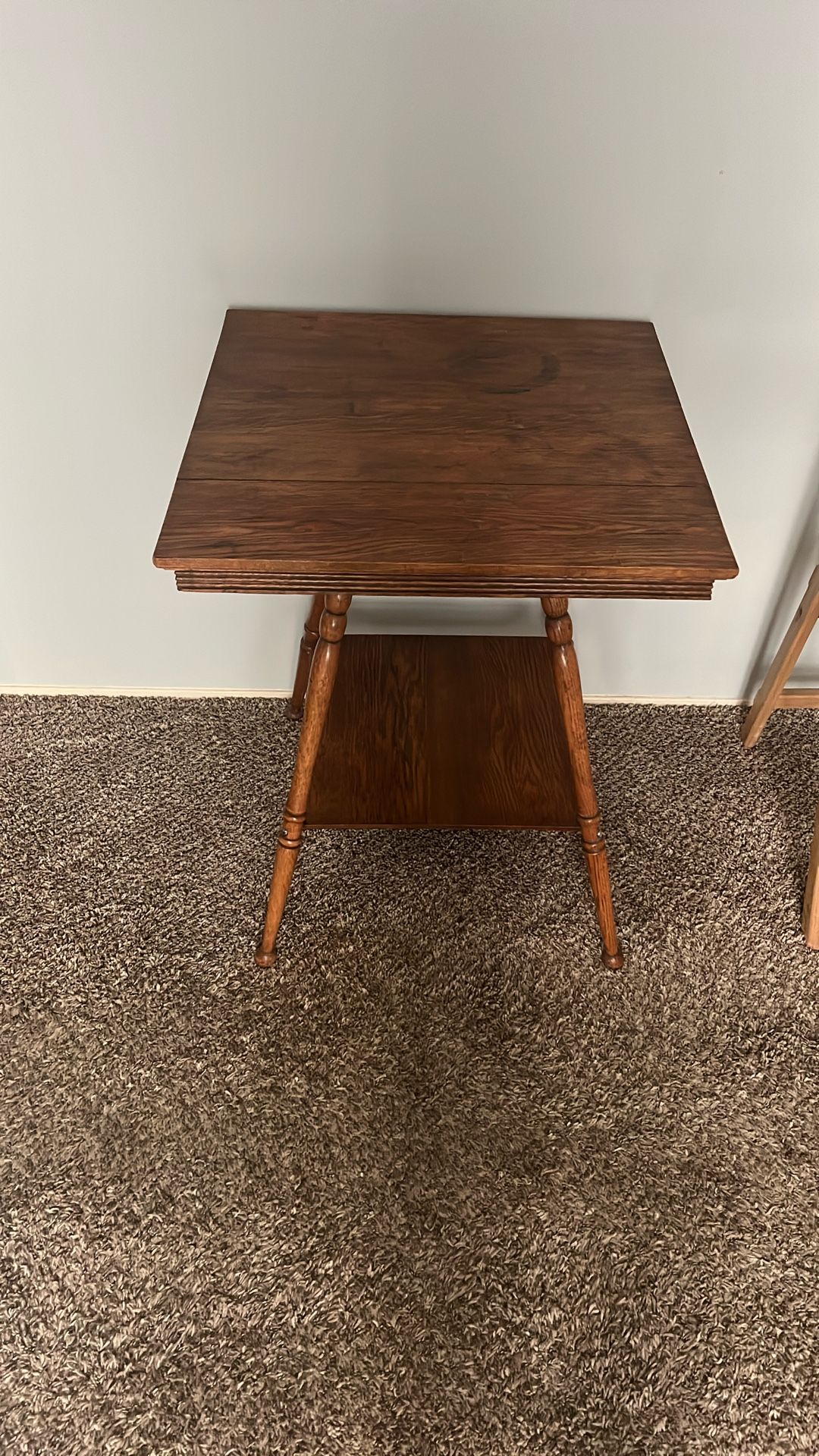 Antique Side Table $20 93309