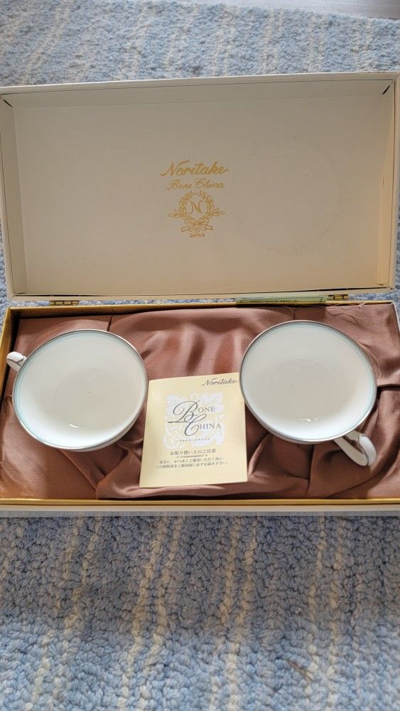 Noritake Bone China Tea Cups And Saucers