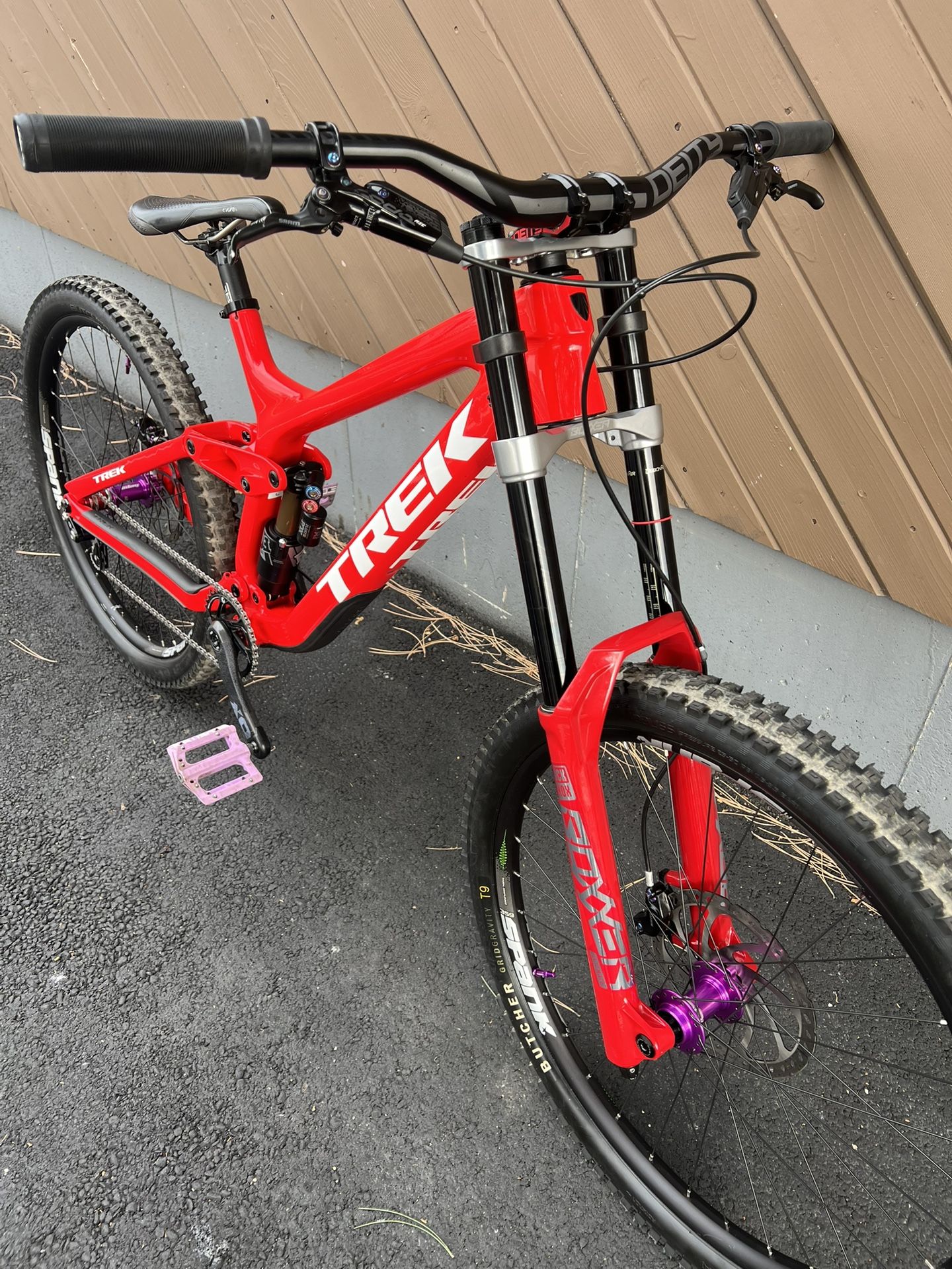 Trek Session 9.9, Size Large, 27.5