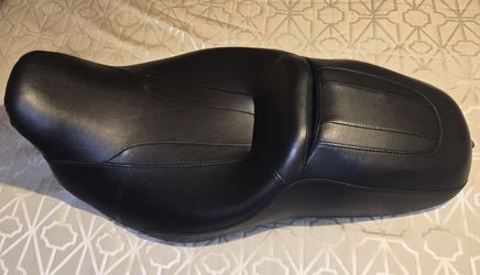 Harley Davidson Motorcycle Touring Seat