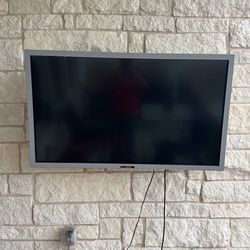 55” Outdoor TV SunBriteTV